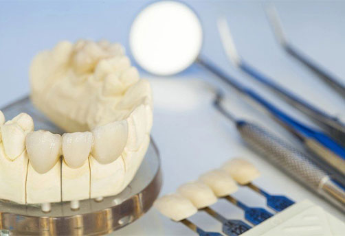 Ceramic teeth with the dental tools